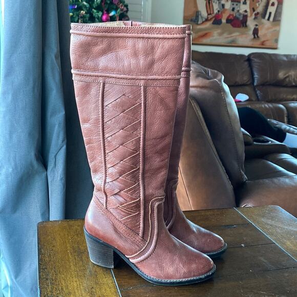 Fossil Felicia Chili Brown Leather hit just below the knee distressed size 6.5 - Picture 2 of 9